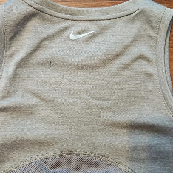 Nike Womens XS Dri-Fit Mesh Running Tank Top- Size XS - Picture 3 of 7